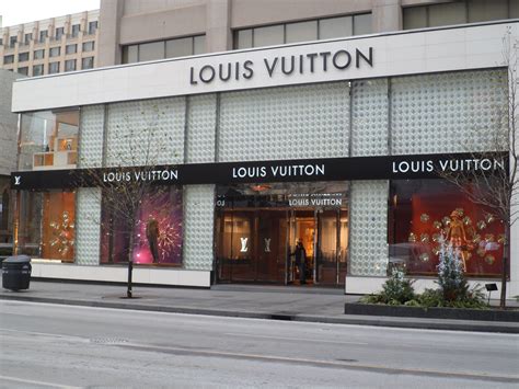 louis vuitton outlet locations|louis vuitton official outlet store.